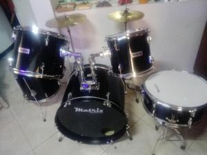 Bateria Blanca y Negra