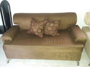 Vendo Mueble Y Puff en Excelente Estado