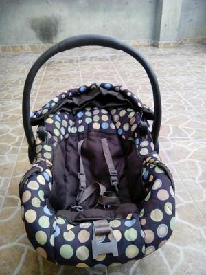 Vendo Silla Mesedora para Bebe