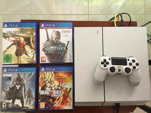 Vendo Ps4 edición especial.