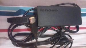 Vendo cargador original Lenovo punta cuadrada