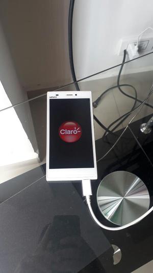 Celular Claro. Lanix L900. Samsung