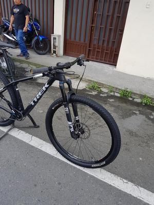 Bicicleta Trek Mtb 29 Full Carbono