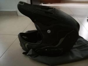 Vendo Casco Troylee Desings