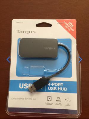 Puerto USB marca Targus de 4 puestos