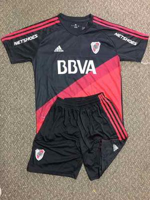 Uniforme Del River Plate