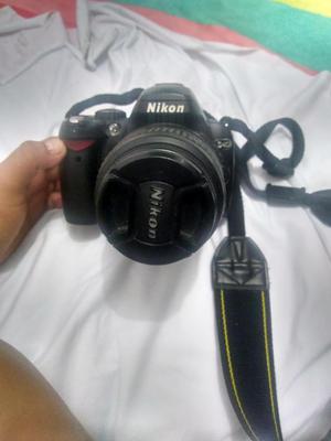 Cmara Nikon D40