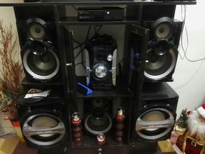 Vendo Equipo de Sonido Son 6 Parlantes C