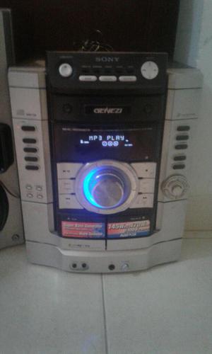 Vendo Sony Genezi de 3 Parlantes Cuidado