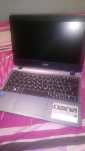 Laptop Acer Aspire E11