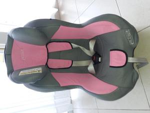 Silla de carro para bebe marca Teknum