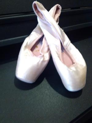 Zapatillas de Ballet Capezio, duro toe, sin usar