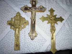 crucifijos dos en bronce y uno que no de 25cm 