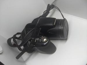 Camara Nikon L830