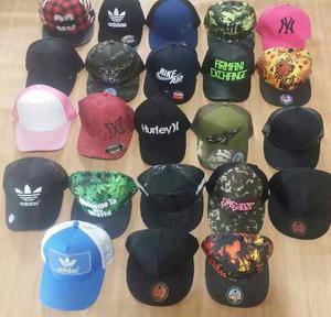 Gorra adidas Varias Marcas