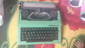 Silver Máquina de Escribir Antigua