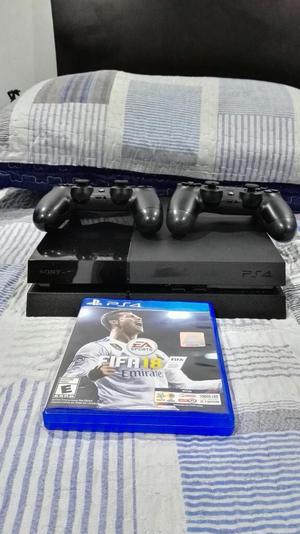 Se Vende Play 4 con Todos Sus Accesorios