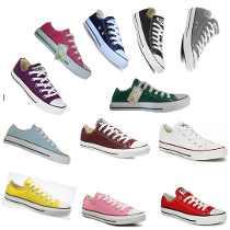 Converse de diferentes colores y estilos...