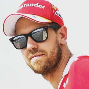 Gafas De Sol Rayban Escudería Ferrari F1 Vettel Y Kimi F1