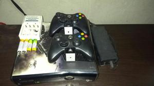 Vendo Xbox Slim Versión 3.0 2 Controles