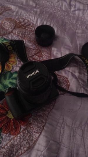 Vendo Nikon D40 con  y dos lentes
