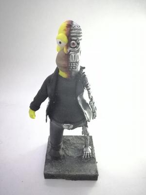 Figura Homero Terminator