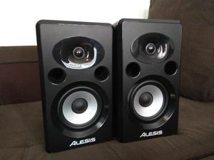 Monitores Alesis Elevate 6 Activos.
