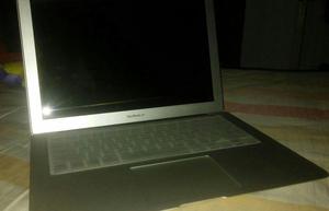 MacBook  LED 13