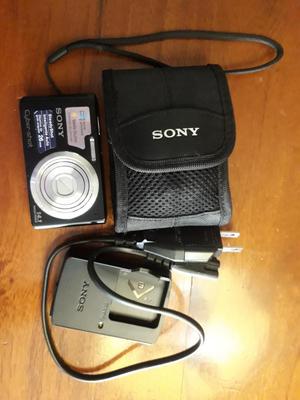 vende cámara SONY Cyber shot 14.1 megapixels