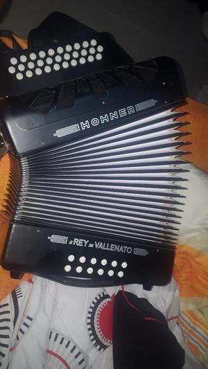 Acordeon Rey Vallenato 5 Letras