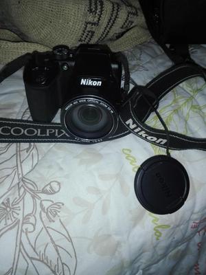Camara Semiprofesional Nikon Coolpixb500