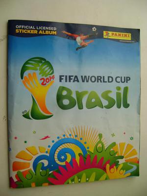 ALBUM PANINI  FIFA WORLD CUP BRASIL ORIGINAL ESTADO