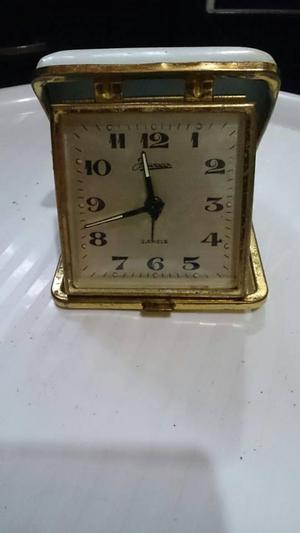 ANTIGUO RELOJ DE MESA DE CUERDA
