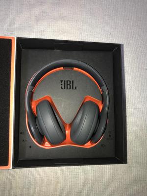 Audifonos Jbl Everest 700