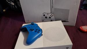 Vendo Xbox One S gb