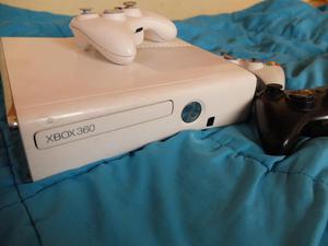 Xbox 360 con tres controles, 5.0, hdd 250