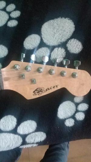 Guitarra Tipo Stratocaster Casi Nueva