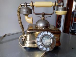 Hermoso Teléfono Antiguo