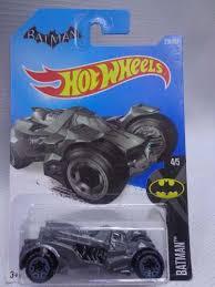 Espectacular carro Hot Wheels Batman ARKHAM KNIGHT BATMOBILE