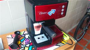 Maquina capuccinera cafetera latte espresso automatica Oster