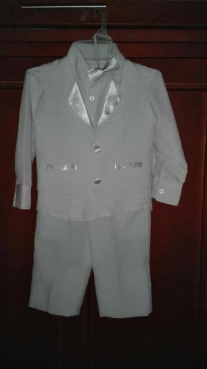 Traje de Bautizo