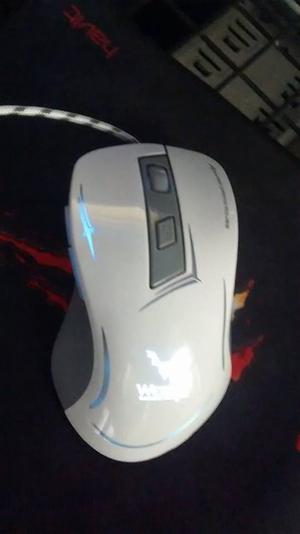 Mouse con luces y 5 botones