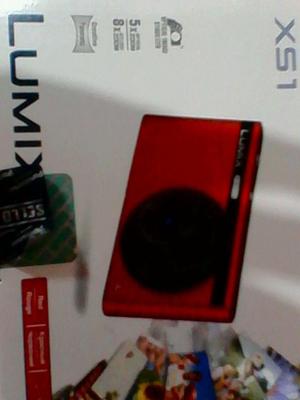 Camara Panasonic Lumix de 16 megapixeles, y grabacion HD