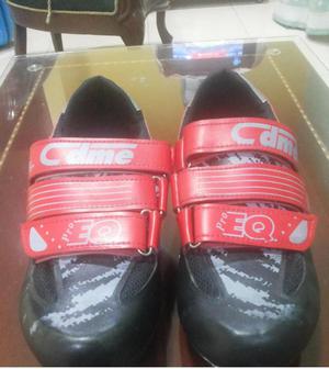 Zapatillas para ciclismo talla 42.