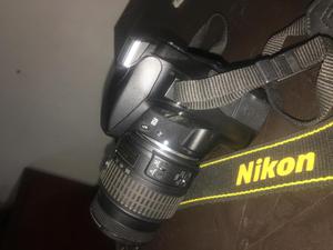 Cmara Nikon D con lente mm