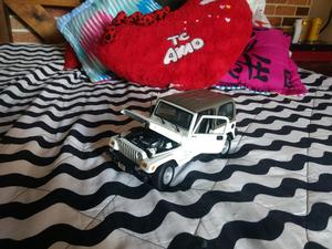 Jeep Wrangler Maisto Escala 1.18 Vencamb