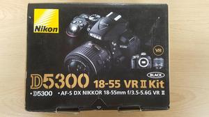 Nikon D con Kit Lens 