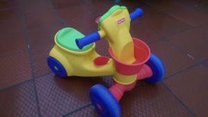 Triciclo Fisher Price