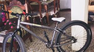 Vendo Bicicleta Dirtjump perfecto estado