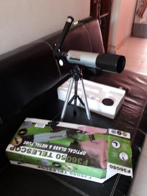 Telescopio F Nuevo en Su Caja